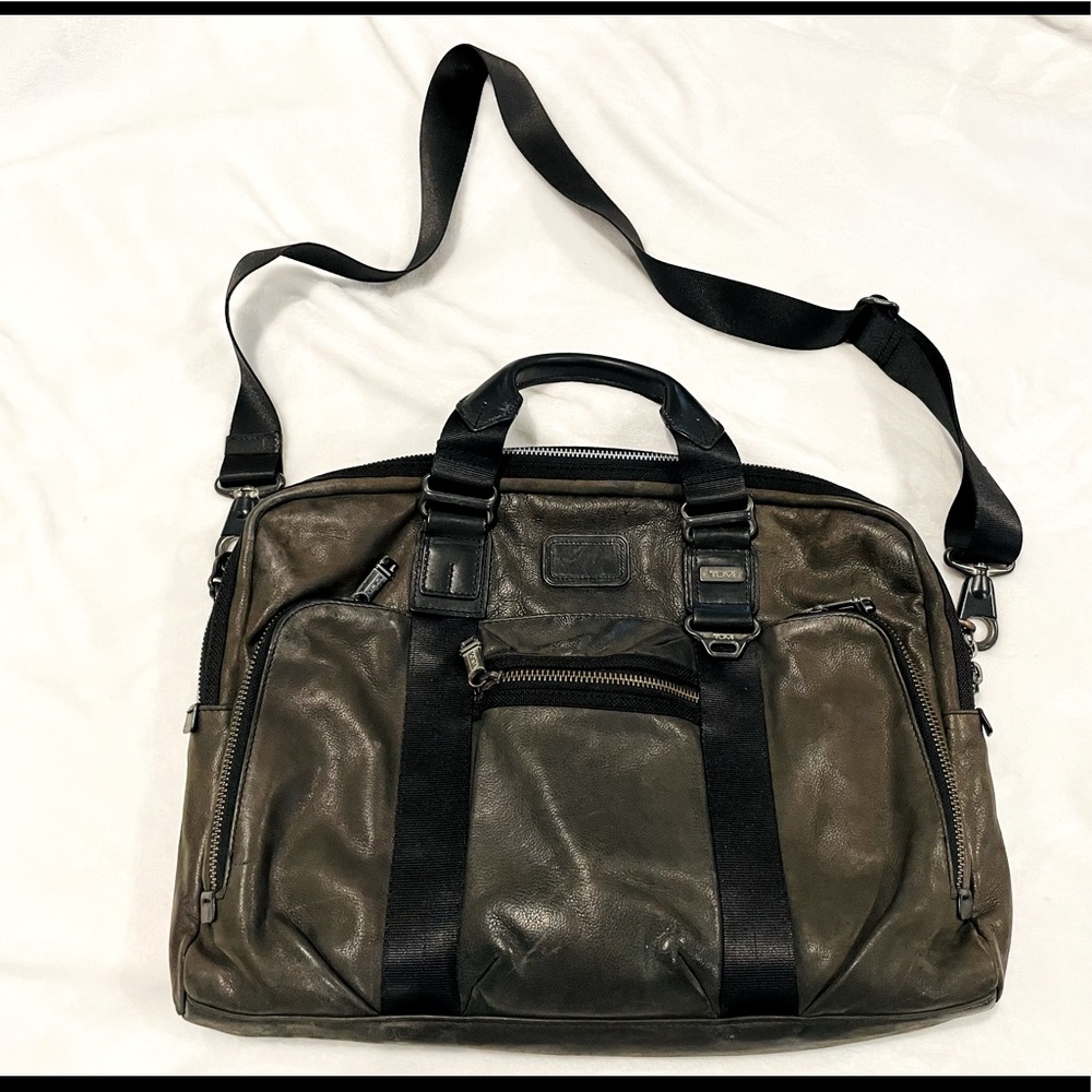 Rugged leather TUMI briefcase, excellent condition.
